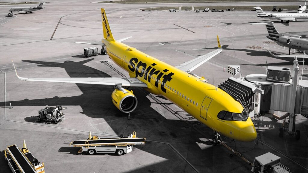 Spirit Airlines suspende vuelos y Aerocivil activa plan de emergencia